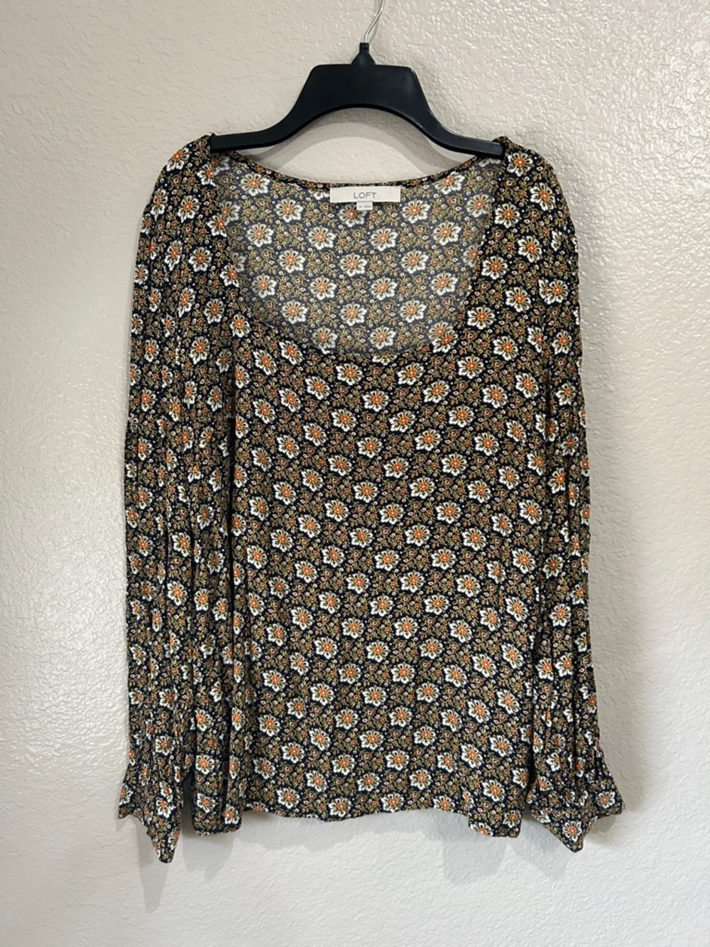 LOFT Women’s Navy Blue Green Floral Scoop-Neck Long Sleeve Blouse Sz M TC0227